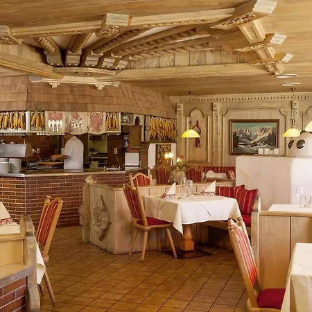 Raffl's Лойташ